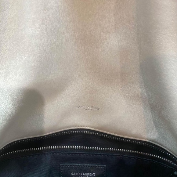 Yves Saint Laurent - Picture 6 of 13